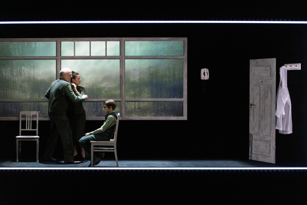 Furcht und Elend des Dritten Reiches— Badisches Staatstheater&nbsp;Karlsruhe